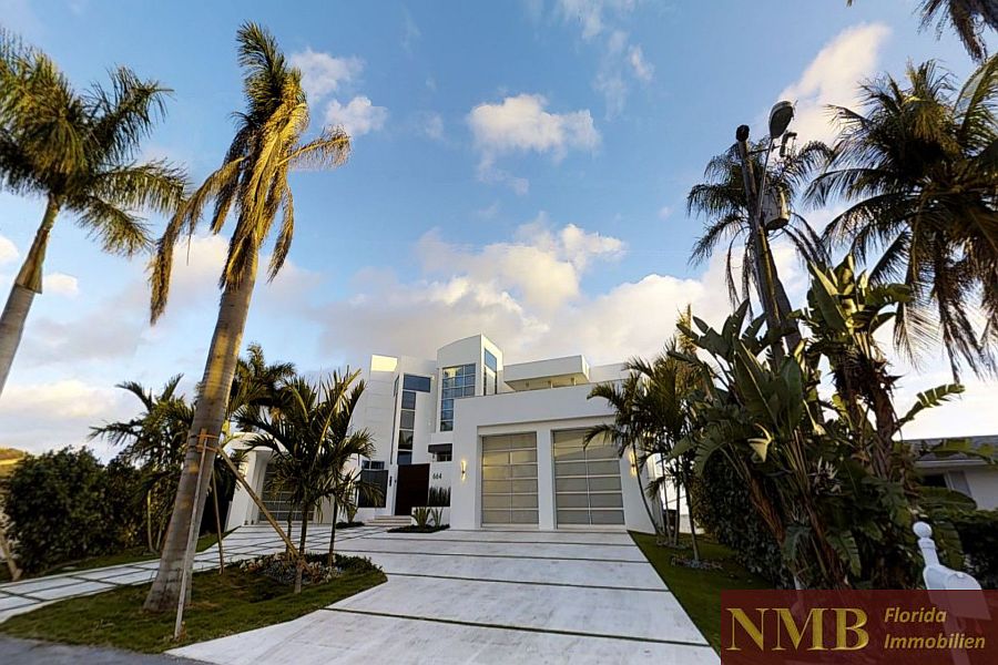 New models in Cape Coral New construction - models