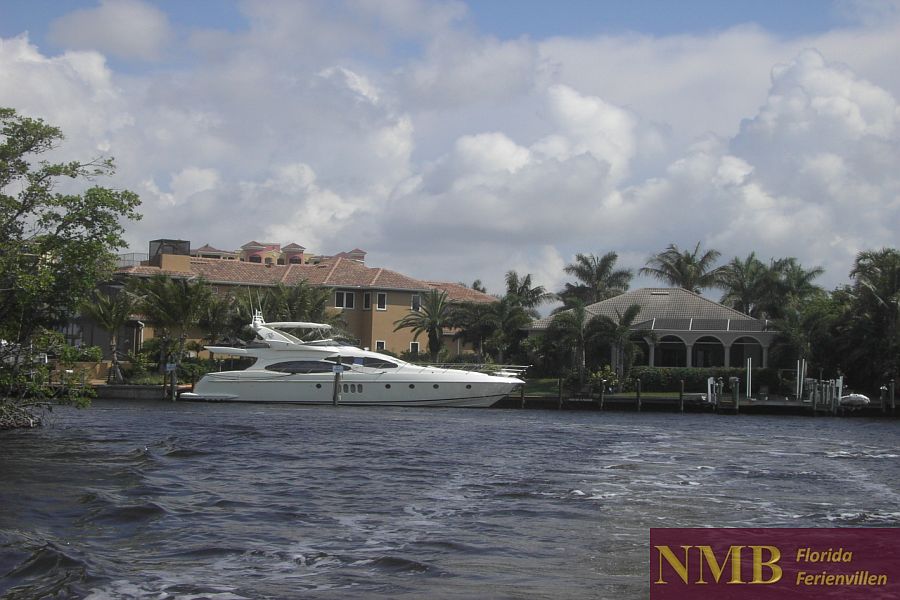 Boat rental in Cape Coral