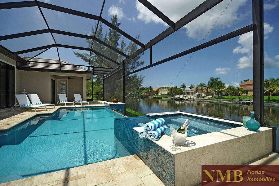 Property Management in Florida - Miami Design-Vacation rental-Property Management